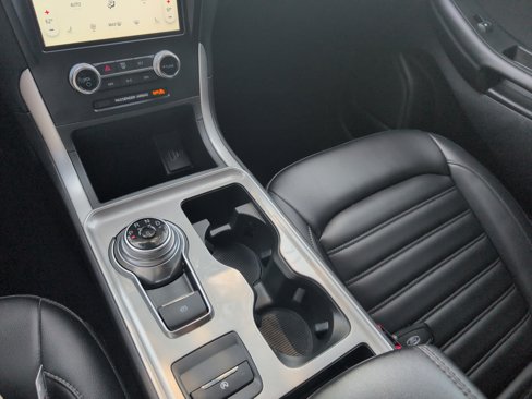 Used 2023 Ford Edge SEL image 18