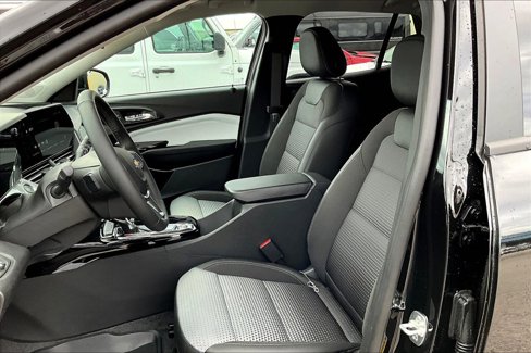 New 2025 Chevrolet Trax LT w/ LT Convenience Package image 10
