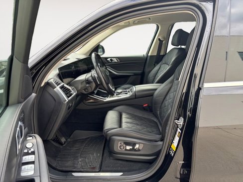 Used 2023 BMW X7 xDrive40i image 21