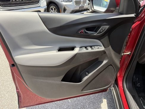 Used 2019 Chevrolet Equinox LT image 17