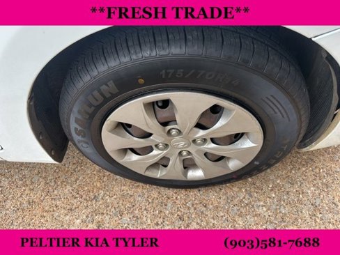 Used 2016 Hyundai Accent SE image 13