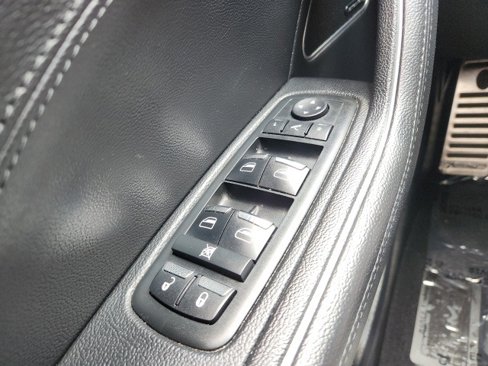 Used 2018 Maserati Levante S GranSport image 37