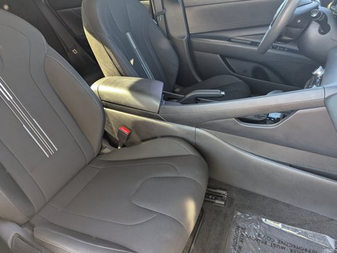 Used 2022 Hyundai Elantra SEL w/ Cargo Package image 8