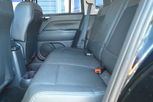 Used 2014 Jeep Compass Latitude image 16