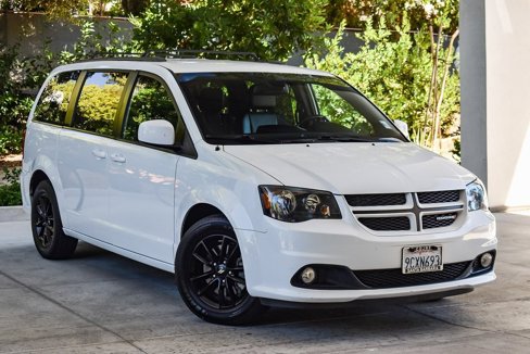 Used 2019 Dodge Grand Caravan GT image 1