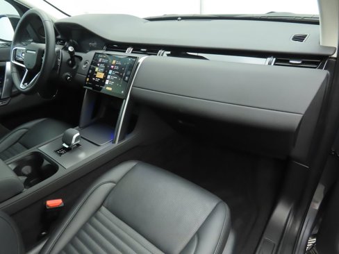 Used 2024 Land Rover Discovery Sport S image 17
