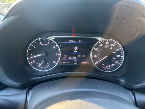 Used 2024 Nissan Sentra SV image 38