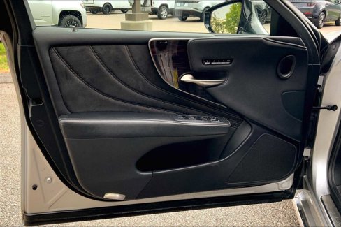 Used 2018 Lexus LS 500 AWD image 20