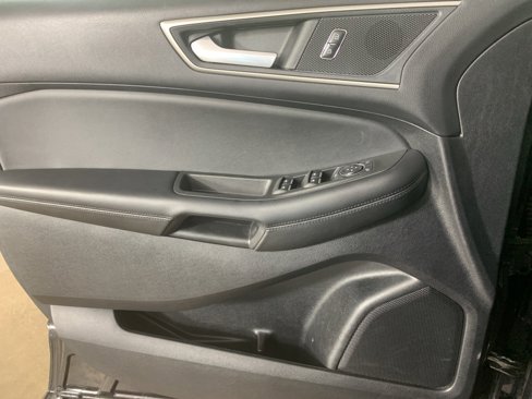 Used 2022 Ford Edge SEL w/ Convenience Package image 15