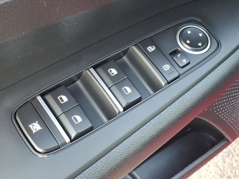 Used 2024 Kia Forte LXS image 12