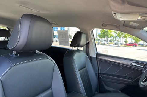Used 2024 Volkswagen Tiguan SE image 20