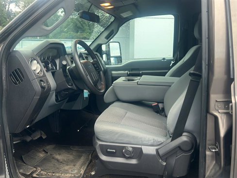 Used 2016 Ford F250 XLT w/ XLT Premium Package image 15