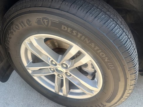 Used 2020 Ford Explorer XLT w/ Equipment Group 202A image 2