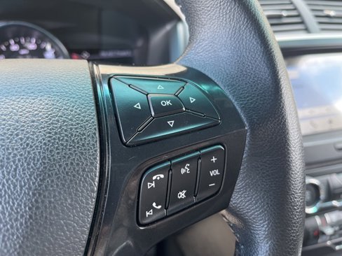 Used 2017 Ford Explorer XLT w/ Equipment Group 202A image 13