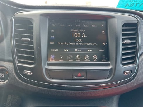 Used 2015 Chrysler 200 S w/ Navigation & Sound Group I image 17
