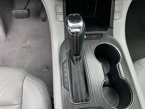 Used 2019 GMC Acadia SLT image 31