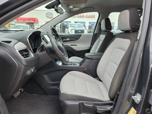 Used 2018 Chevrolet Equinox LS image 11