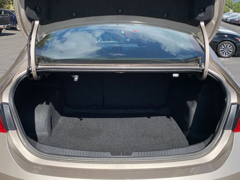 Used 2024 Chevrolet Malibu LT image 31