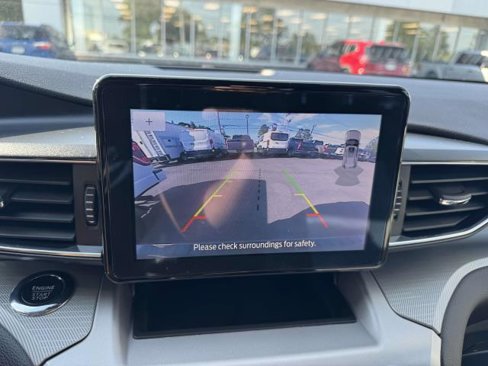 Used 2022 Ford Explorer XLT w/ Equipment Group 202A image 14