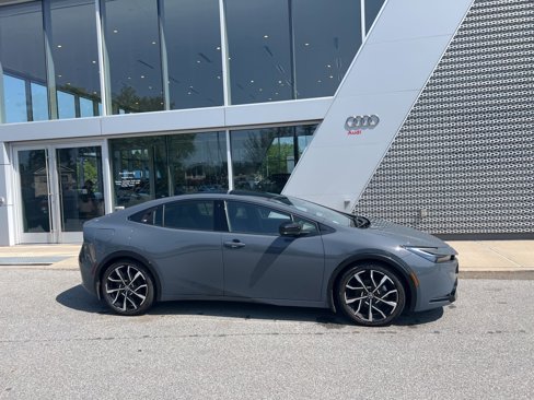 Used 2024 Toyota Prius Prime Premium w/ Advanced Technology Package image 15