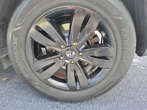 Used 2019 Kia Sportage LX image 9