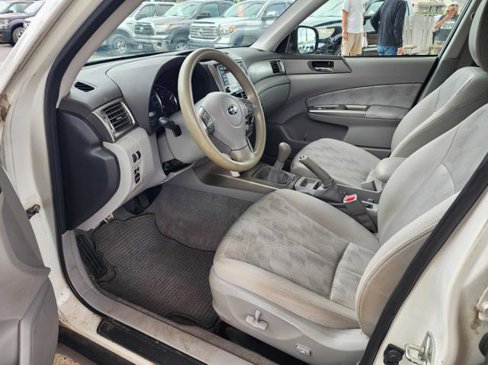 Used 2010 Subaru Forester 2.5X Premium image 10