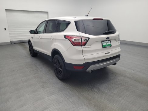 Used 2017 Ford Escape SE w/ SE Cold Weather Package image 5
