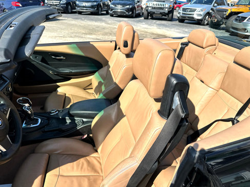 Used 2008 BMW 650i Convertible w/ Sport Pkg image 18