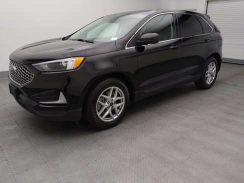 Used 2024 Ford Edge SEL image 2