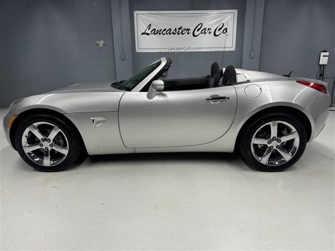 Used 2008 Pontiac Solstice Convertible w/ Preferred Package image 4