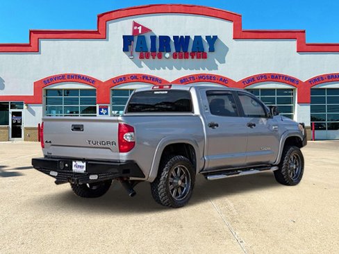 Used 2017 Toyota Tundra SR5 w/ SR5 Upgrade Package image 4