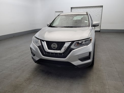 Used 2018 Nissan Rogue S image 15