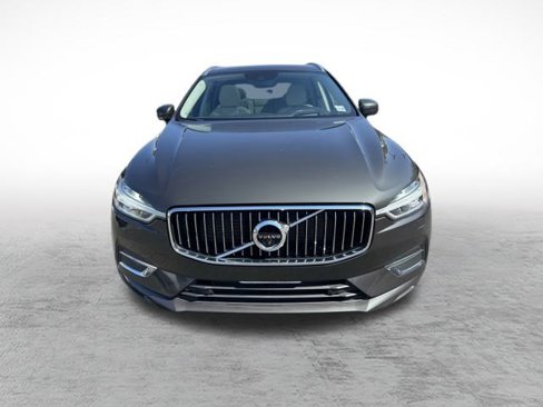 Used 2020 Volvo XC60 T5 Inscription w/ Protection Package image 2