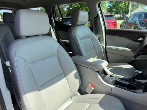 Used 2018 GMC Acadia SLT image 16
