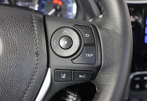 Used 2018 Toyota Corolla SE image 39