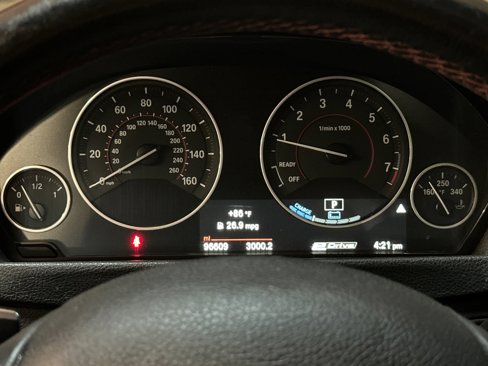 Used 2018 BMW 330e w/ Convenience Package image 23