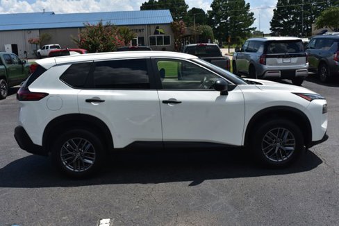 Used 2021 Nissan Rogue S image 4