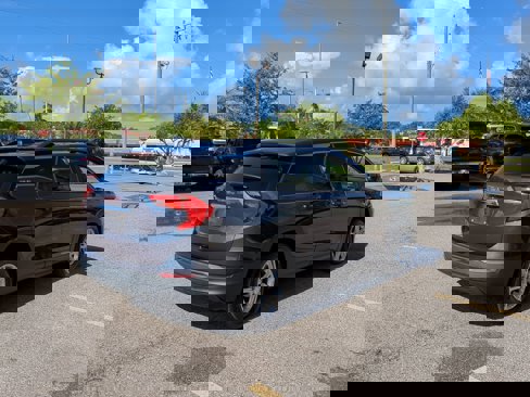 Used 2019 GMC Terrain SLE w/ Driver Convenience Package image 6