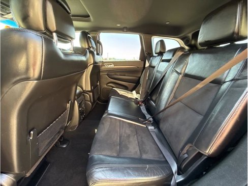 Used 2021 Jeep Grand Cherokee Laredo X image 9