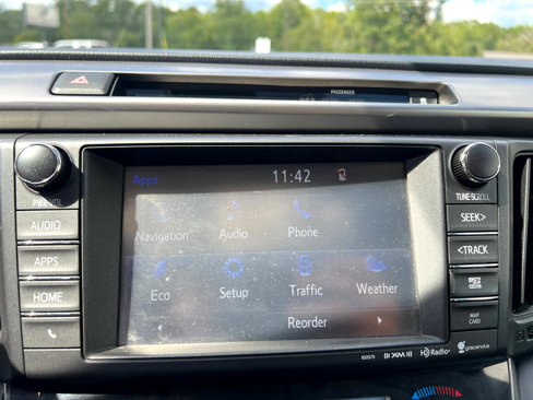 Used 2016 Toyota RAV4 Limited image 27