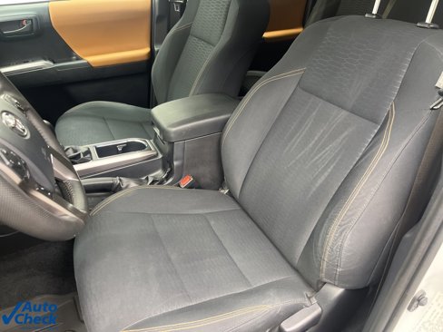 Used 2019 Toyota Tacoma SR5 image 19