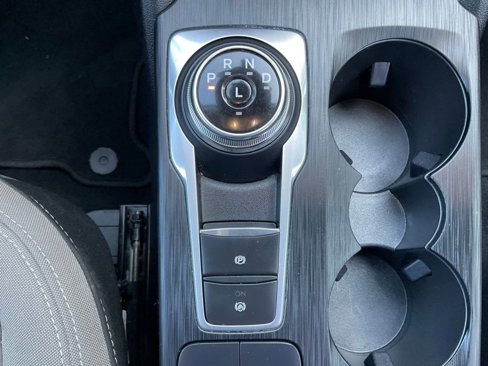 Certified 2022 Ford Escape SE w/ SE Sport Appearance Package image 33