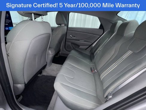 Used 2022 Hyundai Elantra SEL w/ Cargo Package image 6