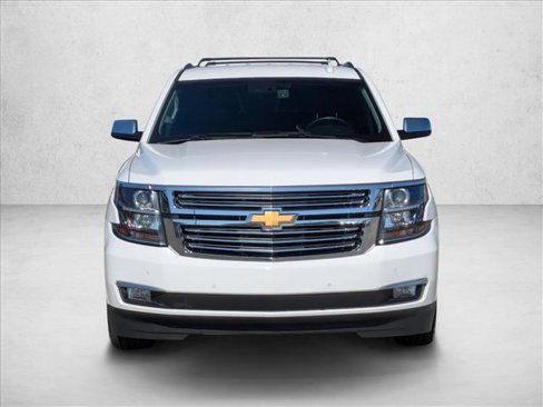 Used 2018 Chevrolet Suburban Premier image 2