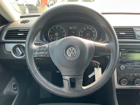Used 2015 Volkswagen Passat 1.8T S image 14