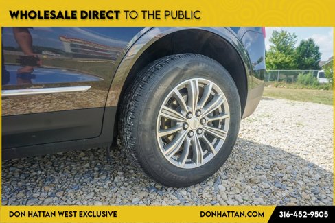 Used 2017 Cadillac XT5 Luxury w/ Driver Awareness Package image 40