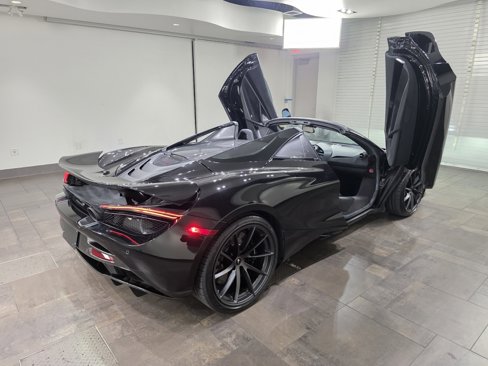 Used 2021 McLaren 720S Performance image 28