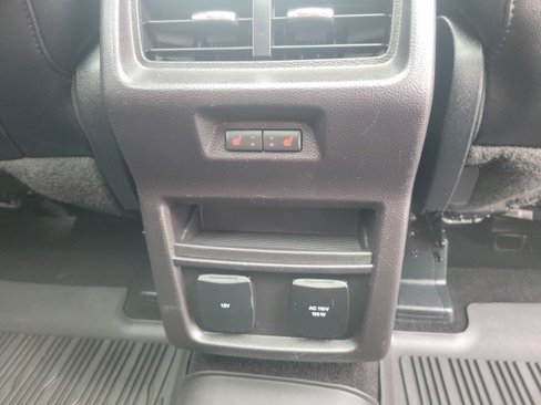 Certified 2018 Ford Edge Titanium w/ Equipment Group 301A image 24