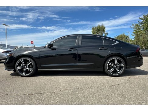 Used 2024 Honda Accord Sport image 2