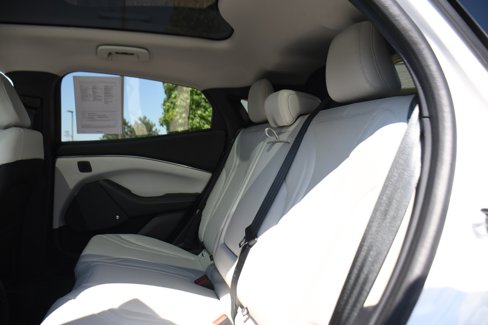 Used 2021 Ford Mustang Mach-E Premium image 19